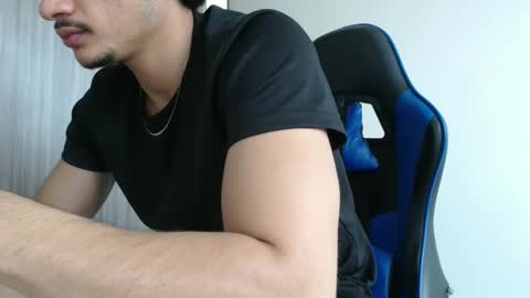 Snapshot of leostorm25 chatting on October 21, 5:02 pm leostorm25 online show from October 21, 5:02 pm