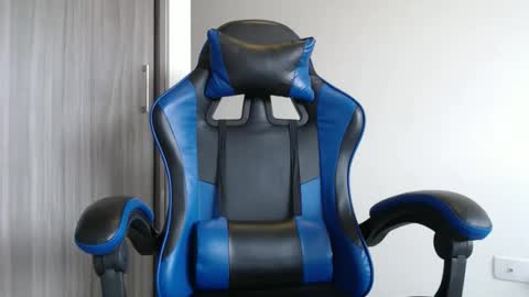 Snapshot of leostorm25 chatting on October 28, 9:39 pm leostorm25 online show from October 28, 9:39 pm