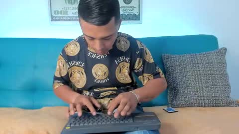 Leo Vragas online show from April 19, 12:43 am