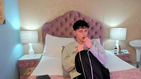 LephyStar online show from June 19, 12:48 am