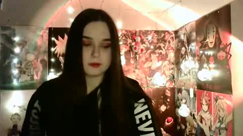 little secret online show from December 16, 10:08 am