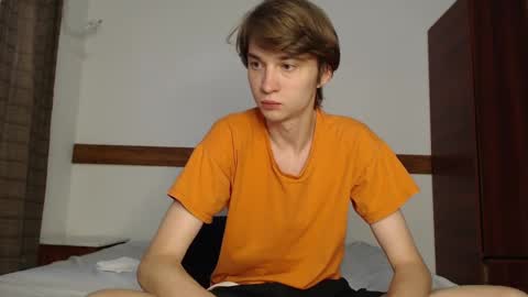 Snapshot of leraimcute chatting on December 8, 10:03 pm Daniel online show from December 8, 10:03 pm