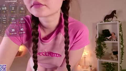 Nicole Moore online show from December 1, 2:22 pm