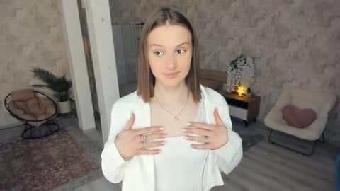 Snapshot of lesigrace chatting on April 13, 8:53 am Sanem online show from April 13, 8:53 am