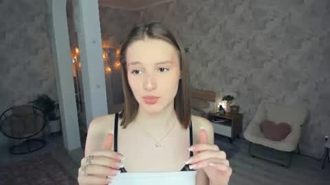 Snapshot of lesigrace chatting on June 10, 8:24 am Sanem online show from June 10, 8:24 am