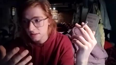 Snapshot of lesleygumgrass chatting on January 25, 5:29 am LesleyGumGrass- The Boring Trans girl online show from January 25, 5:29 am