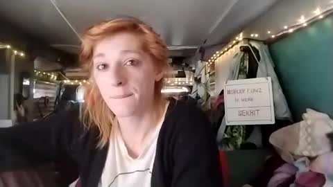Snapshot of lesleygumgrass chatting on February 10, 4:14 pm LesleyGumGrass- The Boring Trans girl online show from February 10, 4:14 pm