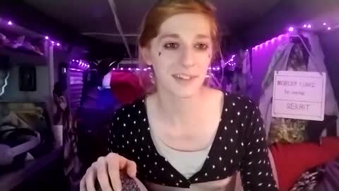 Snapshot of lesleygumgrass chatting on February 17, 10:14 pm LesleyGumGrass- The Boring Trans girl online show from February 17, 10:14 pm