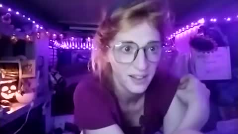 LesleyGumGrass- The Boring Trans girl online show from October 28, 2:59 am