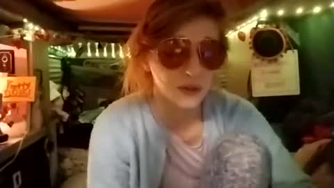 LesleyGumGrass- The Boring Trans girl online show from December 4, 7:50 am