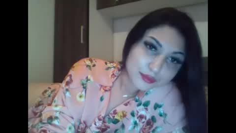 Lesley online show from February 6, 6:11 pm