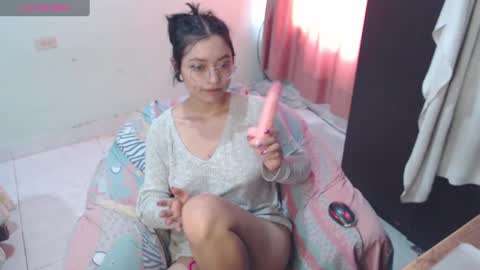 Leslie online show from September 23, 8:34 pm