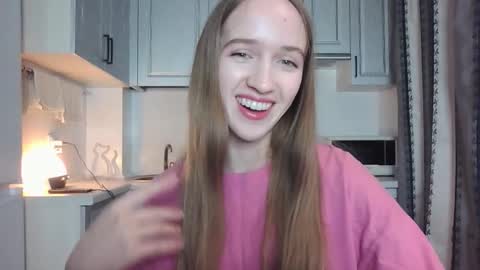  LESLIE   online show from September 14, 8:08 pm