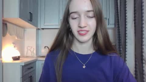  LESLIE   online show from October 3, 9:12 pm