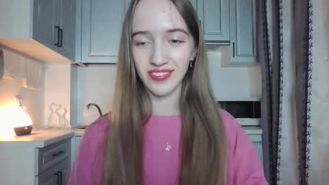  LESLIE   online show from October 4, 8:51 pm