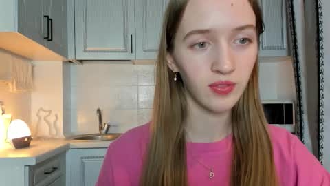  LESLIE   online show from October 29, 8:32 pm