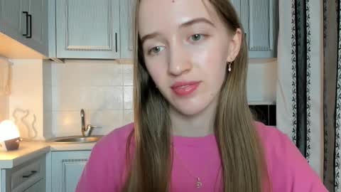  LESLIE   online show from November 11, 7:14 pm