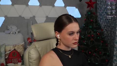 LeslieKorfs online show from December 10, 10:05 pm