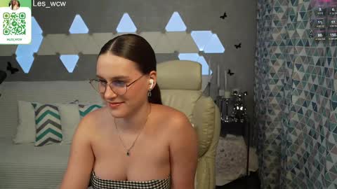 LeslieKorfs online show from February 19, 10:53 pm