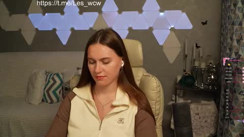 LeslieKorfs online show from November 2, 10:45 pm