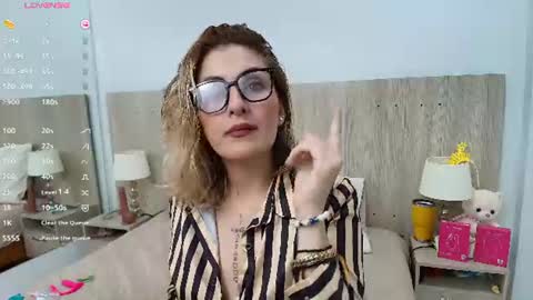 Snapshot of lesly_santodomingo chatting on July 28, 2:13 pm Lesly Santodomingo online show from July 28, 2:13 pm