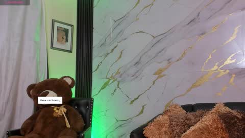 Snapshot of lesly_w chatting on November 15, 1:07 pm I am here from Monday to Friday from 730 am to 130 pm Colombia time and saturday from 500 am to 1000 am .... Soon Blue page online show from November 15, 1:07 pm