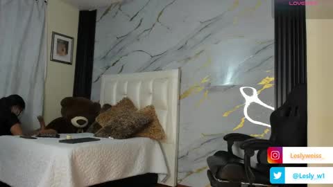 I am here from Monday to Friday from 730 am to 130 pm Colombia time and saturday from 500 am to 1000 am .... Soon Blue page online show from May 26, 11:28 am