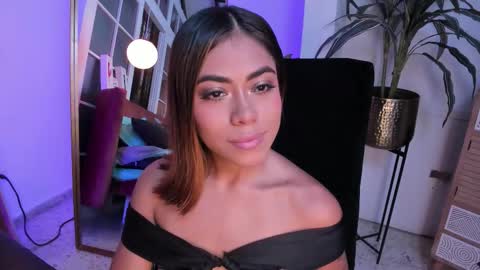 Lesly Bailey online show from September 19, 11:33 am