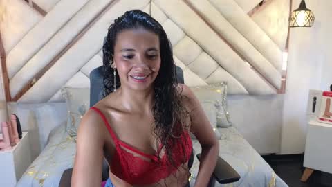 Lesly  online show from January 21, 8:21 pm