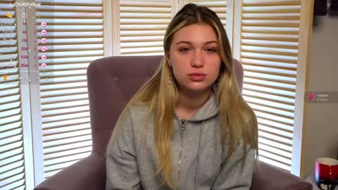 Erin Open for long and cool pvts 3 online show from December 5, 9:06 am