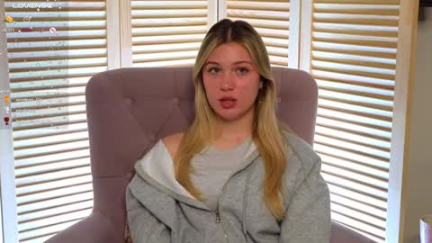 Erin Open for long and cool pvts 3 online show from December 5, 3:17 pm