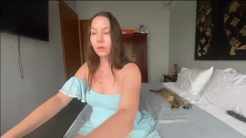 lessya_magic online show from May 11, 7:25 am