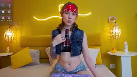 Snapshot of lessysweety chatting on November 14, 3:27 am Lessy online show from November 14, 3:27 am