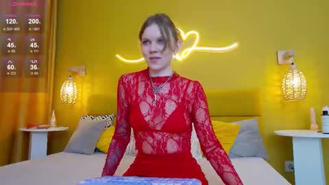 Snapshot of lessysweety chatting on November 17, 3:23 am Lessy online show from November 17, 3:23 am