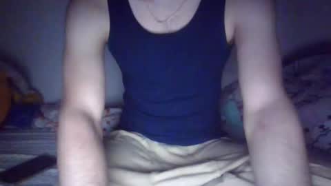 Snapshot of lestaro chatting on December 3, 1:52 am neoglo online show from December 3, 1:52 am