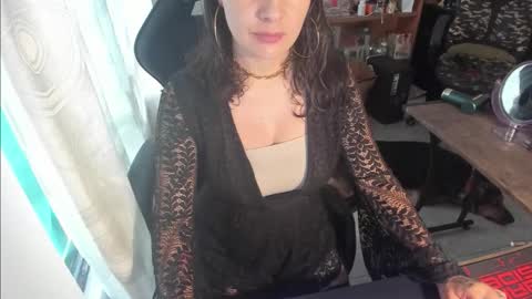 Snapshot of lestatdlion chatting on January 16, 12:53 pm lestatdlion online show from January 16, 12:53 pm