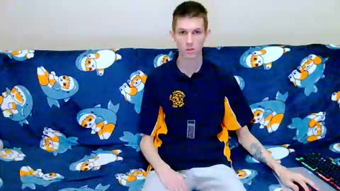 Snapshot of lester_broo chatting on December 4, 9:34 pm lester_broo online show from December 4, 9:34 pm