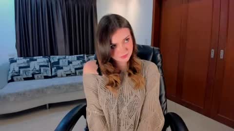 Snapshot of lesya_krutalevich chatting on April 15, 2:18 am lesya krutalevich online show from April 15, 2:18 am