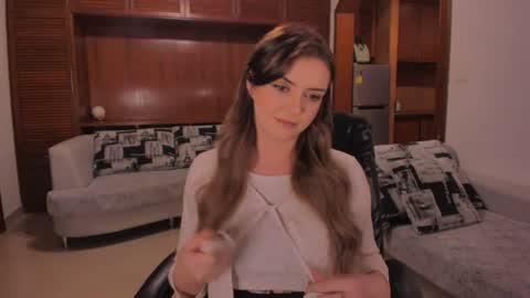 Snapshot of lesya_krutalevich chatting on July 18, 3:16 pm lesya krutalevich online show from July 18, 3:16 pm
