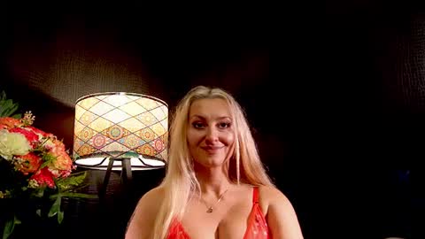 Snapshot of leticiareys chatting on October 20, 6:30 pm leticiareys online show from October 20, 6:30 pm