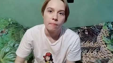 Snapshot of letitiaboteler chatting on December 14, 1:05 pm letitiaboteler online show from December 14, 1:05 pm