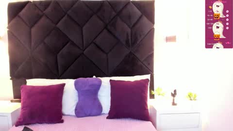 letiziia online show from October 30, 7:47 pm