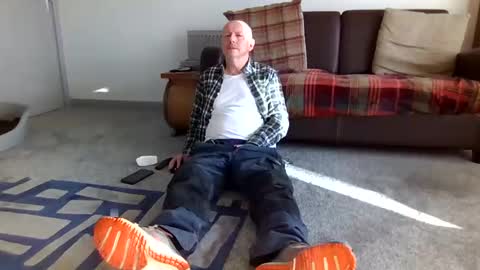 paul online show from November 8, 12:05 pm