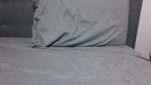 lets_play143 online show from November 5, 1:49 am