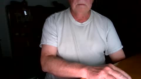 letscum2gether0 online show from June 4, 1:33 am