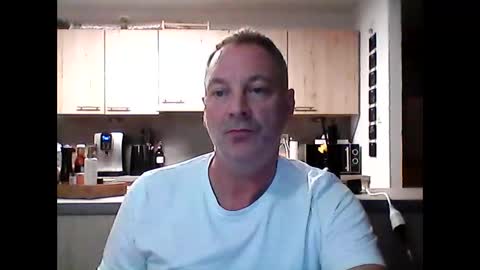 letshavefun2gether68 online show from October 14, 4:57 am