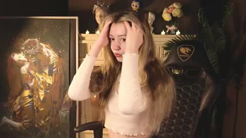 Snapshot of lettablush chatting on January 18, 12:26 pm letta online show from January 18, 12:26 pm