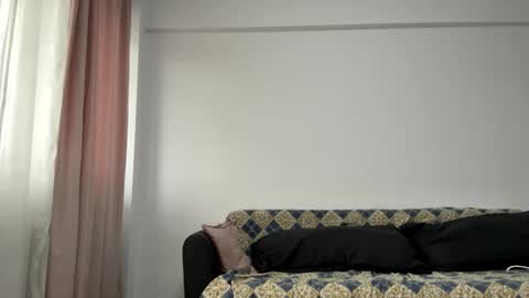 Snapshot of lettali chatting on October 2, 8:43 am follow me  here you find me online show from October 2, 8:43 am