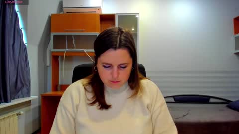 Snapshot of letticams chatting on November 24, 12:49 pm Naomi online show from November 24, 12:49 pm