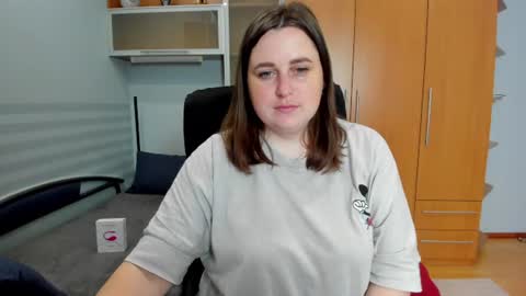 Naomi online show from June 9, 6:03 am